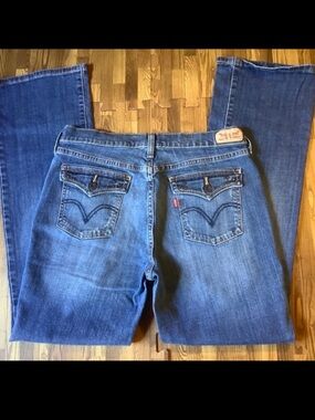 LEVIS 515 Bootcut Jeans - size 8